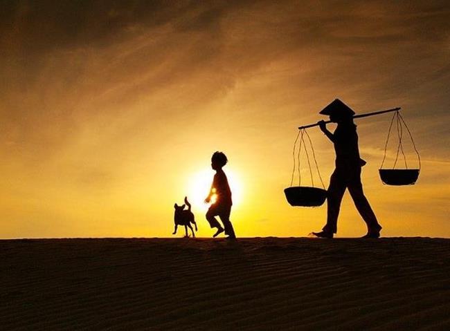 Phụ nữ là phúc khí của một gia đình, đừng khiến gia đình bị liên lụy bởi khẩu nghiệp của bạn – Ảnh: Internet